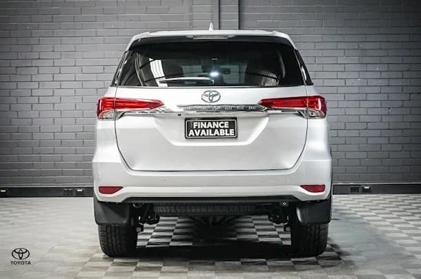 2025 Toyota Fortuner GXL image 6