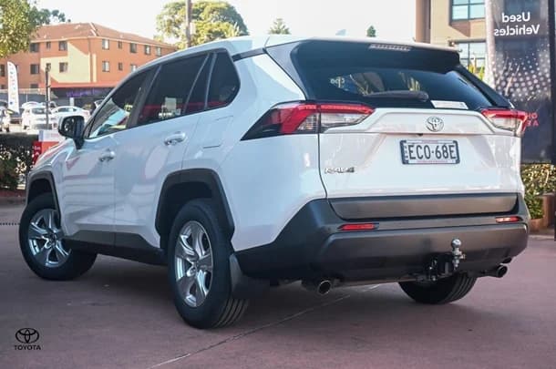 2019 TOYOTA RAV4 GX-2WD image 2