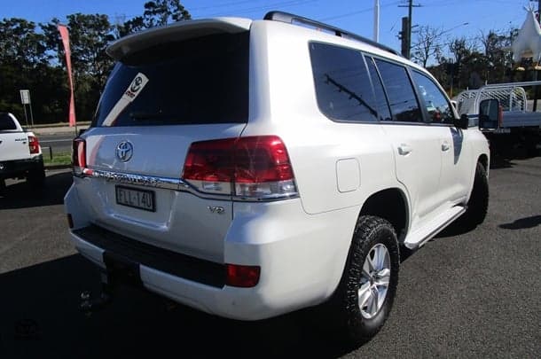 2020 Toyota Landcruiser GXL image 4