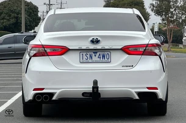 2018 Toyota Camry Hybrid Ascent Sport image 4
