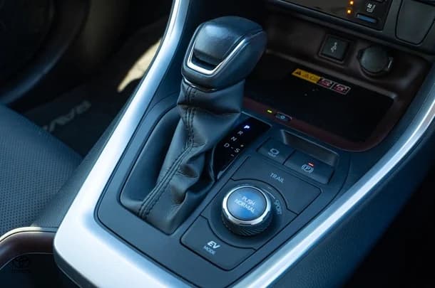 2022 TOYOTA RAV4 Hybrid Cruiser-AWD image 17