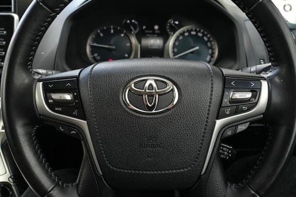 2023 Toyota Prado GXL image 6
