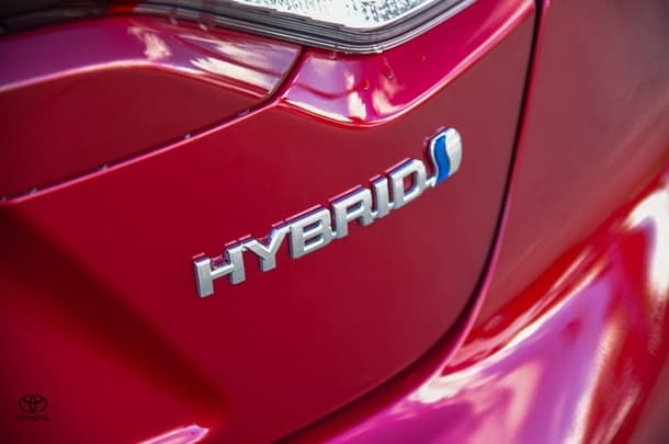 2023 Toyota Corolla Sedan Hybrid Ascent Sport image 8
