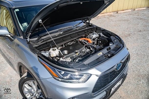 2022 Toyota KLUGER HYBRID AWD GRANDE image 25