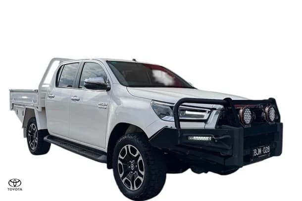 2020 Toyota Hilux SR5 image 1