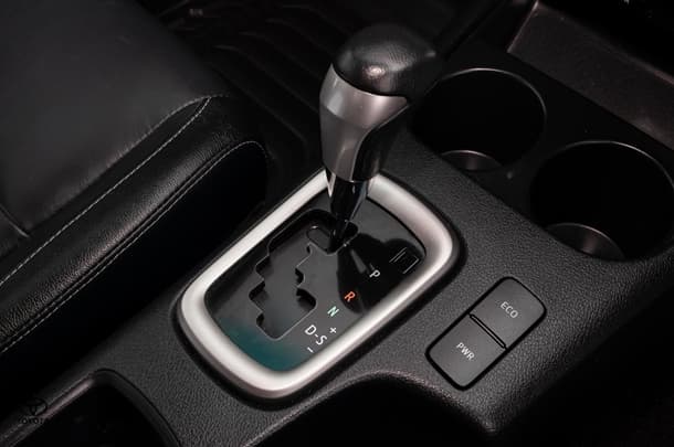 2023 Toyota Hilux 4x4 SR5 image 17