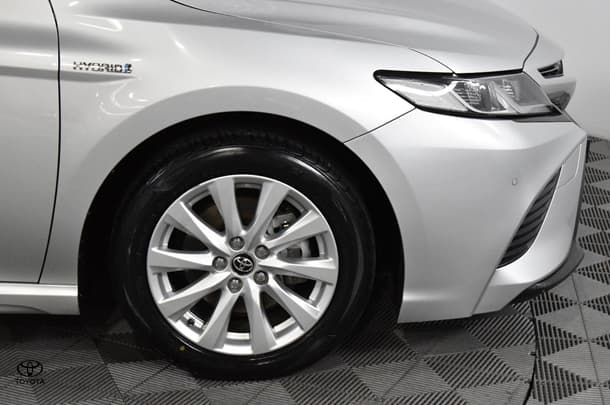 2019 Toyota Camry Hybrid Ascent Sport image 18