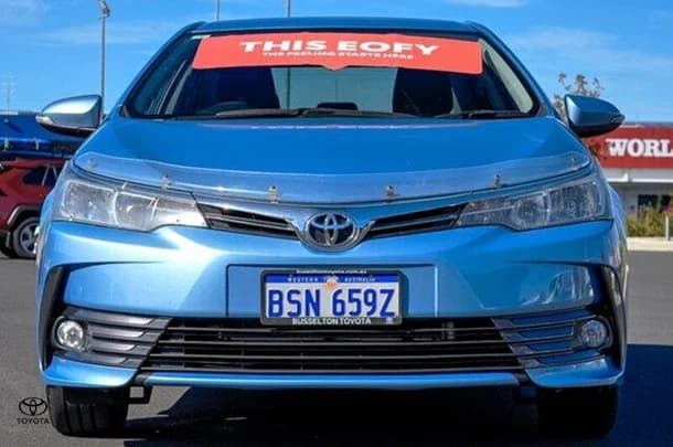 2016 Toyota Corolla Sedan SX image 4