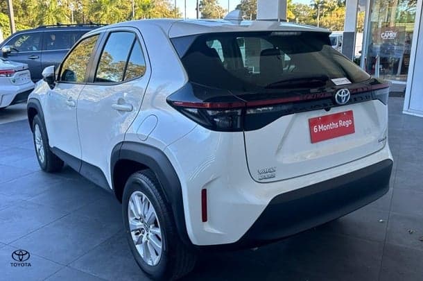 2022 Toyota Yaris Cross Hybrid GX image 7