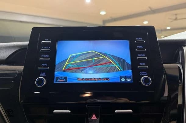 2021 Toyota Camry Ascent image 21