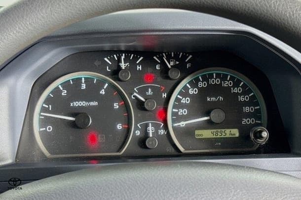 2021 Toyota LANDCRUISER MILITARY GXL image 17