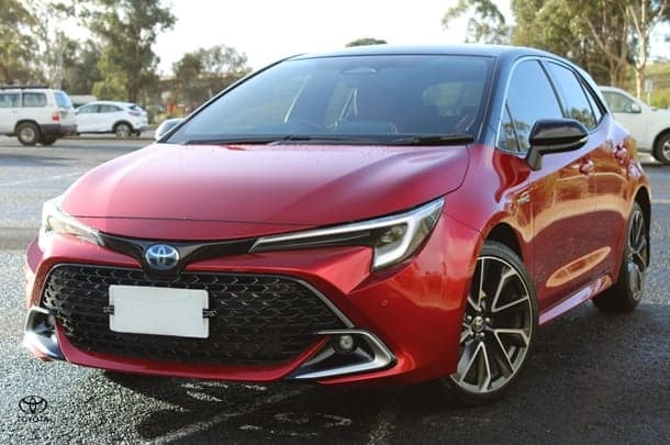 2023 Toyota Corolla Hatch Hybrid ZR image 9