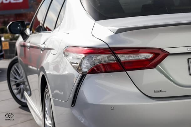 2018 Toyota CAMRY SL image 19