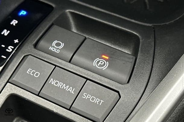 2023 Toyota Rav4 Hybrid GX-2WD image 27