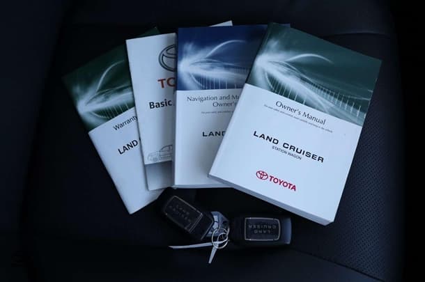 2018 Toyota Landcruiser VX image 37
