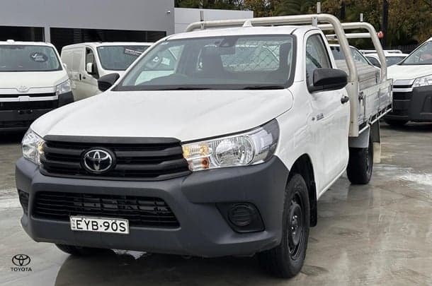 2023 Toyota HiLux 4x2 Workmate image 5