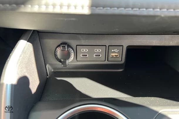 2024 Toyota Kluger GX image 19