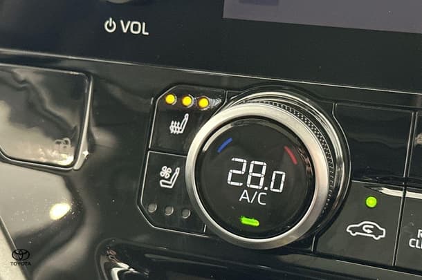 2023 Toyota Kluger 4x2 GRANDE image 27