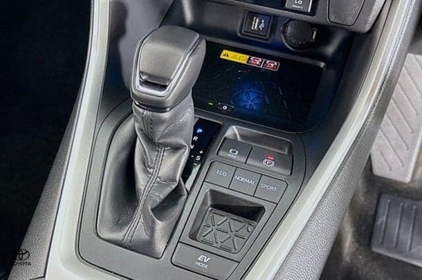 2024 Toyota Rav4 Hybrid XSE 2WD image 17