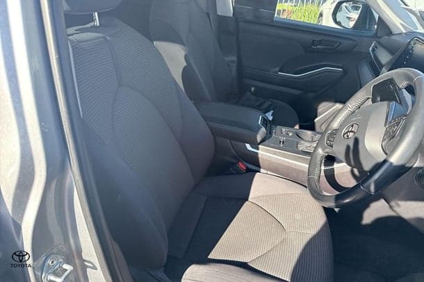 2021 Toyota Kluger Hybrid GX AWD image 11