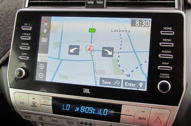 2023 Toyota Prado VX image 15