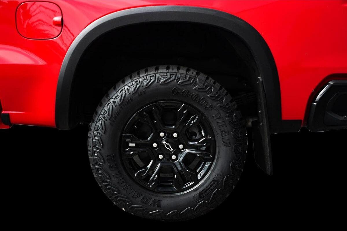 2025 Chevrolet Silverado 1500 ZR2 W/Tech Pack Auto 4x4 MY24 image 18