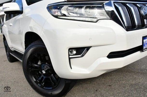 2019 Toyota Prado VX image 2