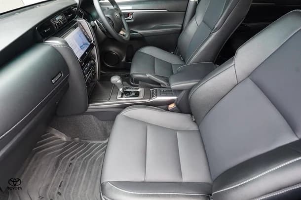 2024 Toyota Fortuner Crusade image 20