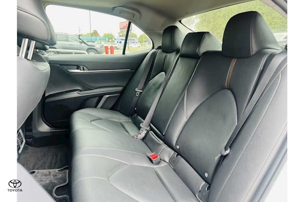 2019 Toyota Camry SL image 20