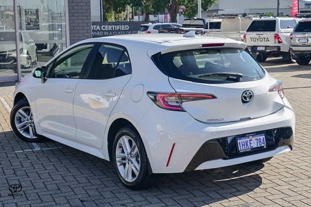2021 Toyota Corolla Ascent Sport image 2