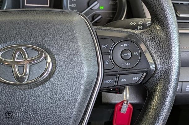 2019 Toyota Camry Ascent image 25