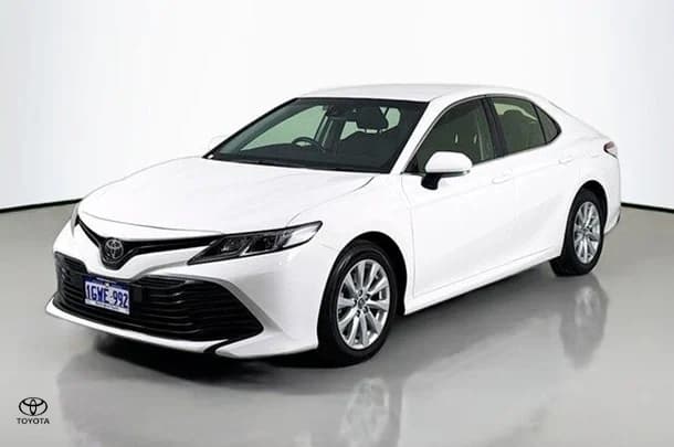 2019 Toyota Camry Ascent image 4