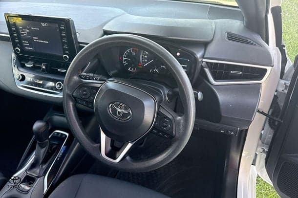 2021 Toyota Corolla Ascent Sport image 14