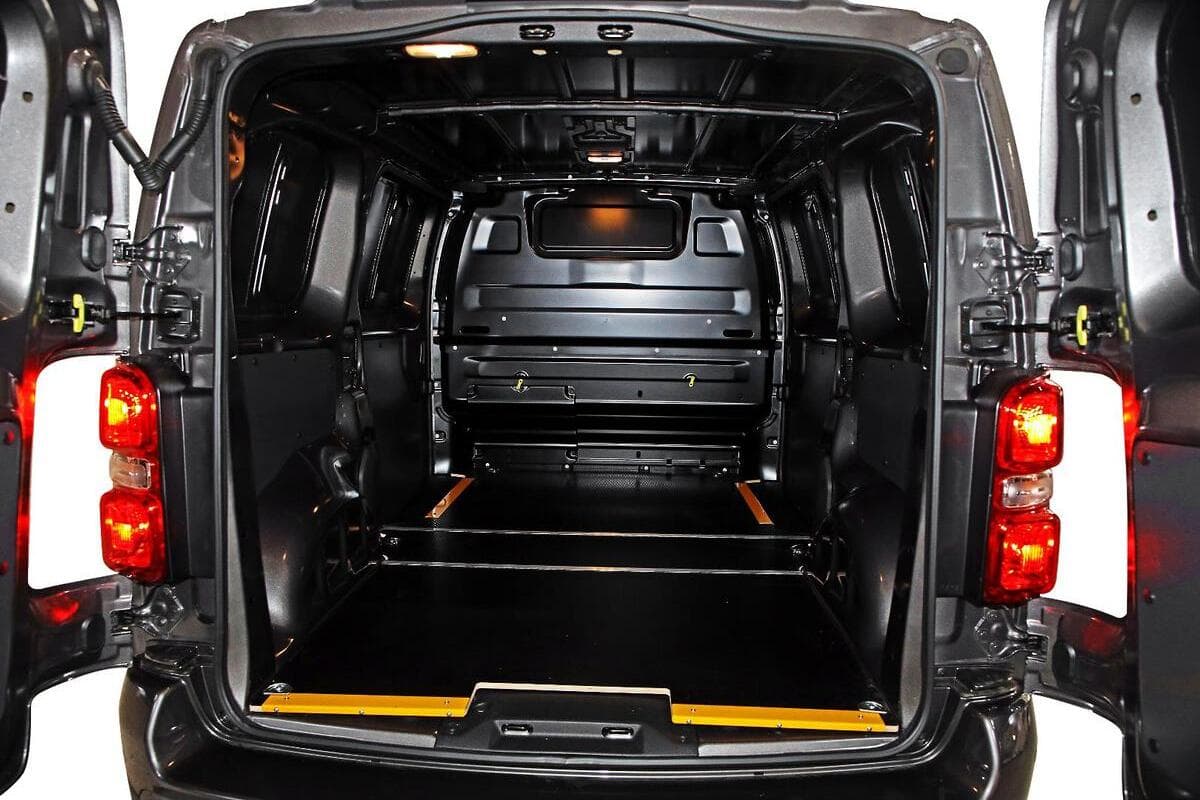 2024 Peugeot Expert Premium SWB Auto image 9
