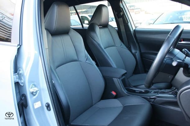 2022 Toyota Corolla Cross Hybrid GXL image 15