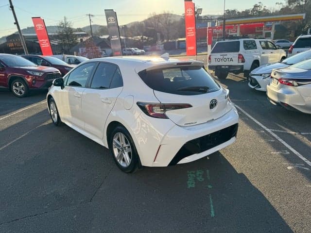 2018 Toyota Corolla Hatch Ascent Sport image 5