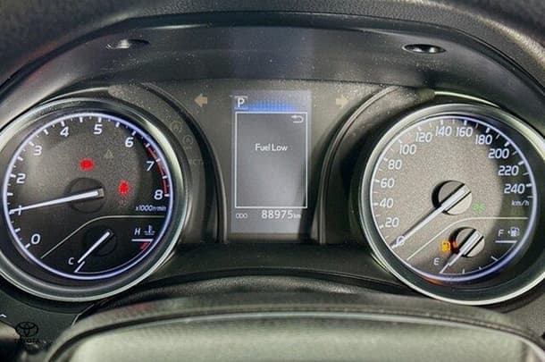 2019 Toyota Camry Ascent image 18