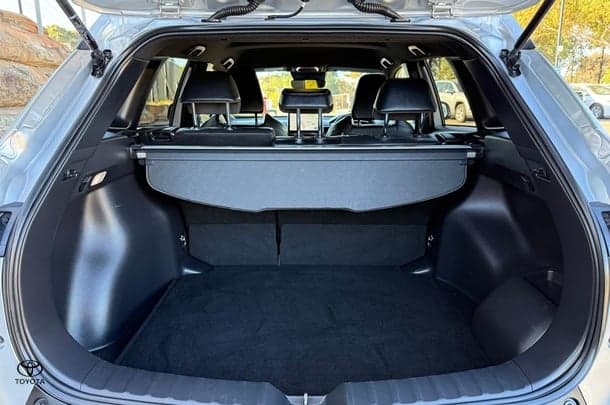 2023 Toyota Corolla Cross Hybrid GXL image 6