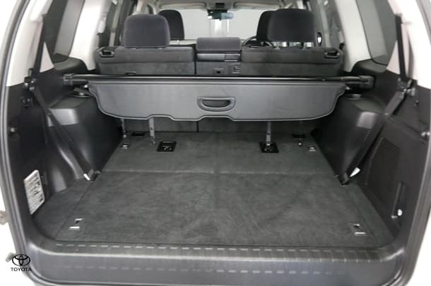 2023 Toyota Prado GXL image 23