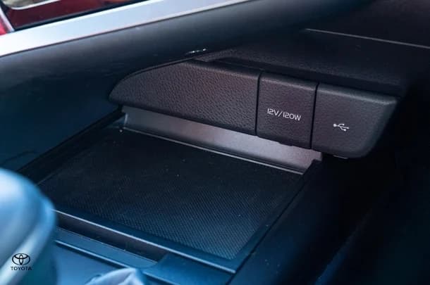 2023 TOYOTA Camry Hybrid SX image 19