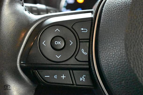 2021 Toyota RAV4 GXL image 19