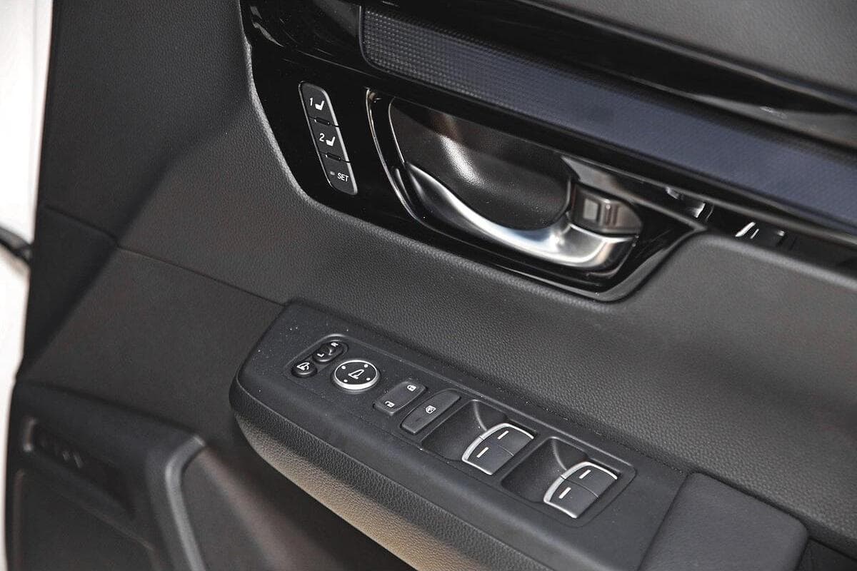 2025 Honda CR-V VTi L7 Auto FWD MY25 image 17