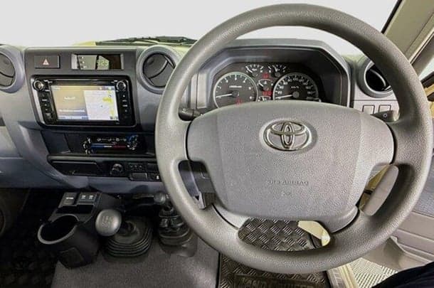2022 Toyota LANDCRUISER MILITARY GXL image 8