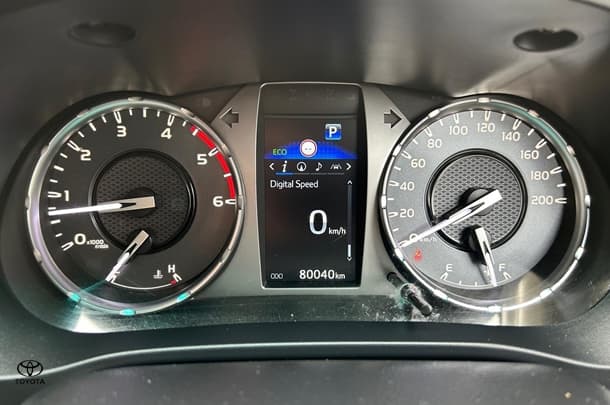 2022 Toyota Hilux 4x4 SR5 image 44