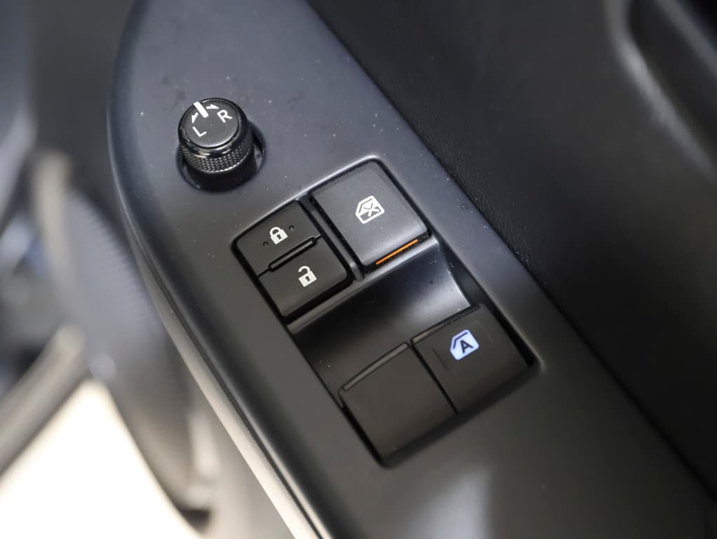2022 Toyota Hilux Workmate image 17