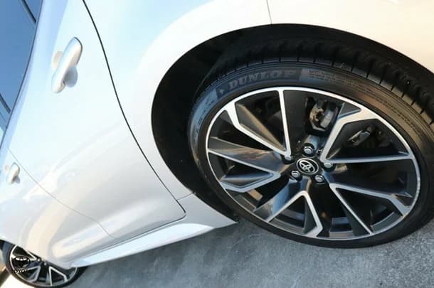 2021 Toyota Corolla Hatch Hybrid ZR image 4