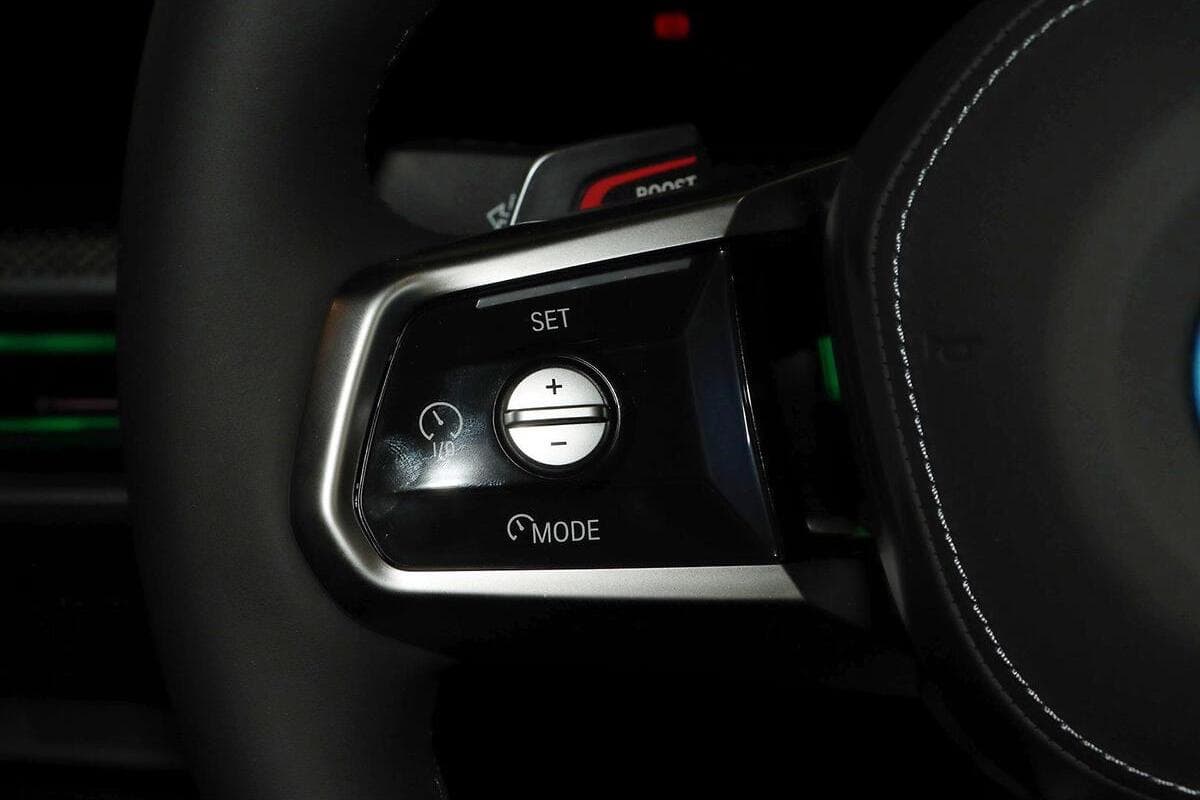 2025 BMW i7 xDrive60 M Sport G70 Auto AWD image 13