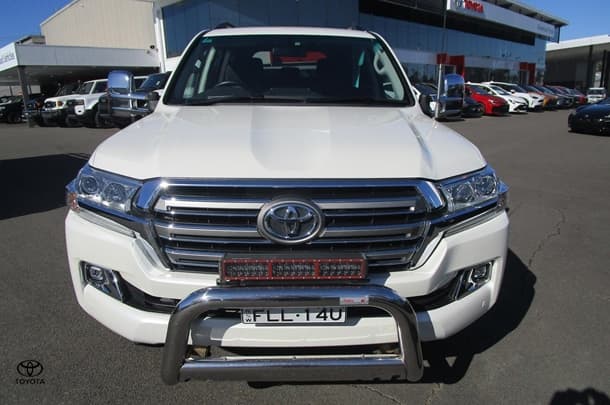 2020 Toyota Landcruiser GXL image 7