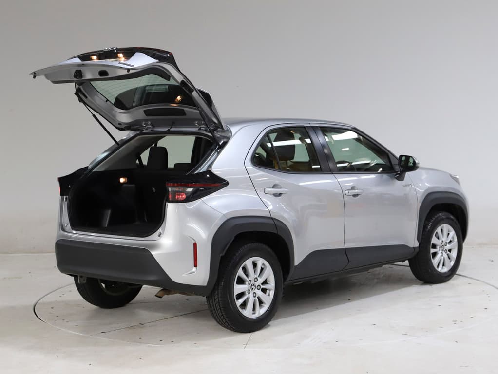 2020 Toyota Yaris Cross Hybrid GX image 7