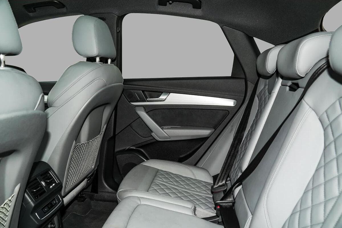 2025 Audi Q5 55 TFSI e S Line Auto quattro ultra MY25 image 8
